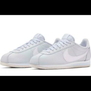 Women's Nike Cortez Leather Grey /White 807471